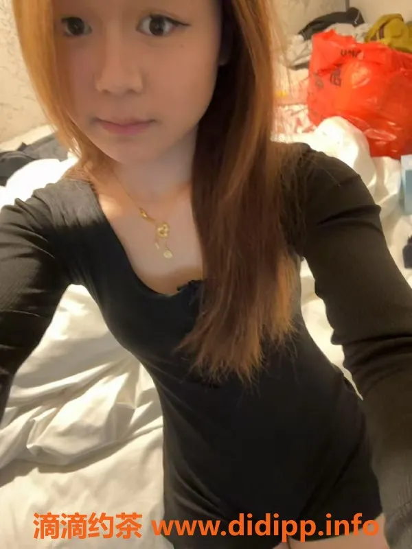 成都楼凤-成华区兰兰，17岁160cm，女友感服务超赞！