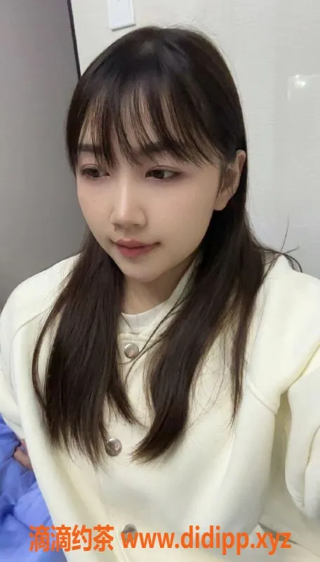 广州上门服务-天河小小，800p舌吻上门服务等你来体验