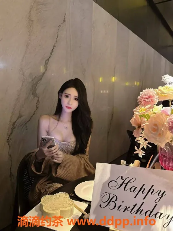 杭州楼凤-上城小安琪，颜值高长腿，独家服务等你来享