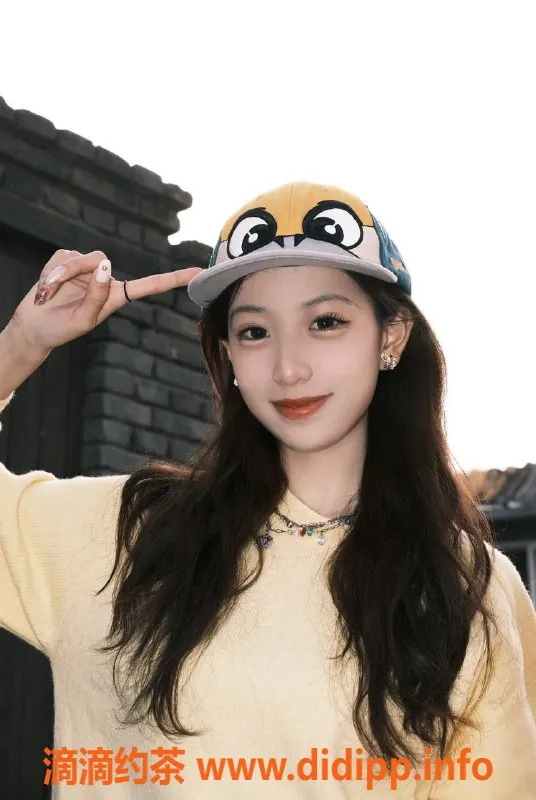 广州楼凤资源信息,天河吴越儿：9P御姐，激情双飞，舌吻体验