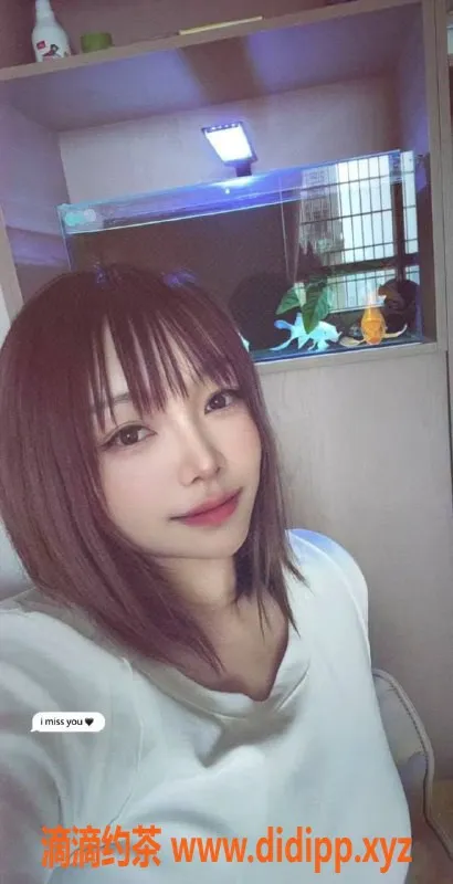 郑州楼凤资源信息,郑州小漫，158cm，52.5kg，口沙全身按摩服务