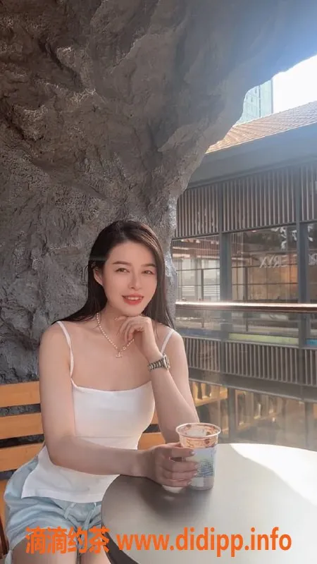 深圳楼凤-龙华欣语，900元/次，真心推荐！