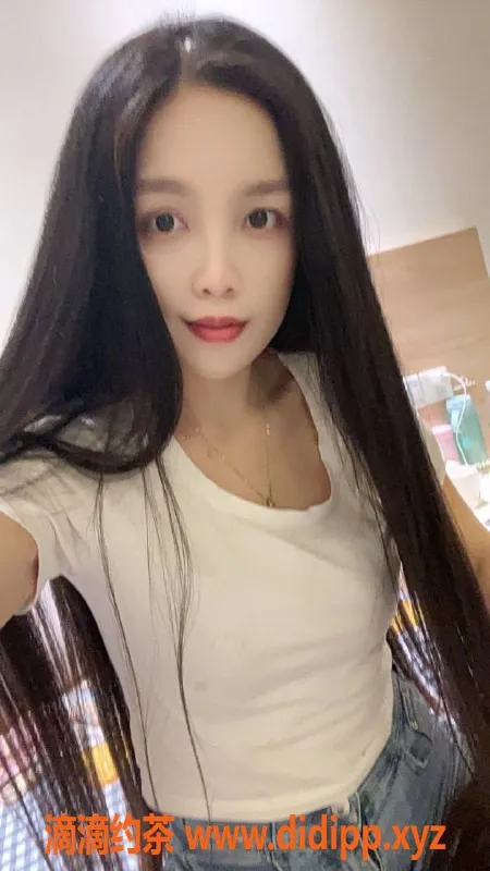 广州楼凤-白云美月，视频验证，400元/次服务