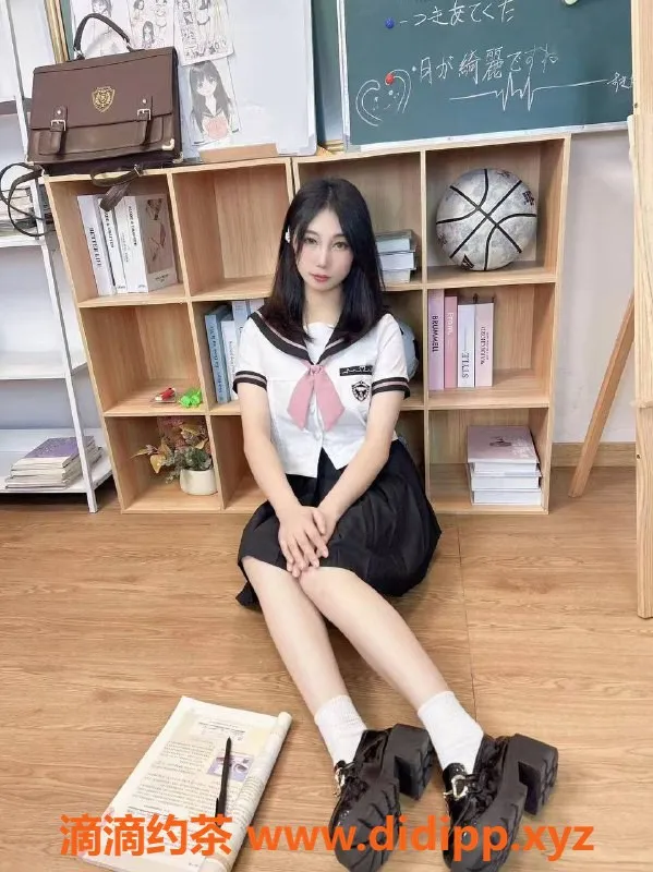 广州楼凤-白云小微：600元舌吻69p御姐服务