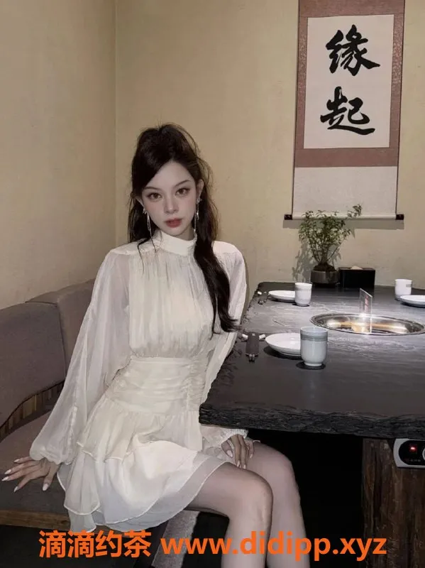 广州楼凤-荔湾娇娇，600元视频验证御姐服务