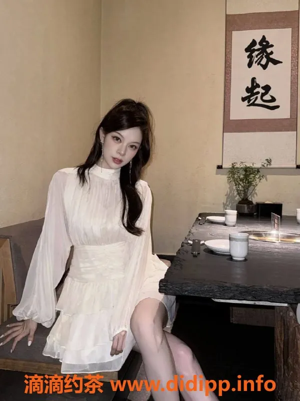 广州楼凤-荔湾娇娇，600元视频验证御姐服务