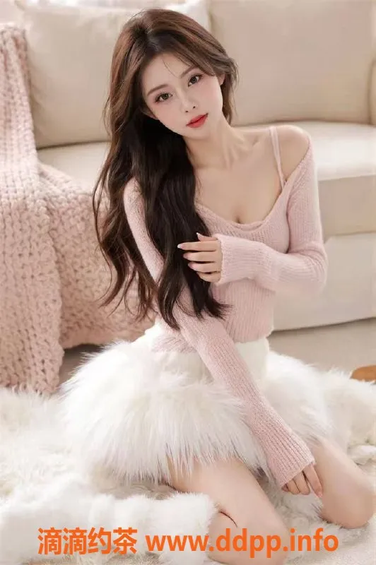 广州楼凤-天河双双大胸御姐，13P服务等你来体验！