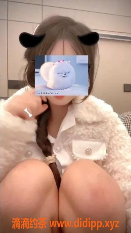 长沙楼凤-雨花区雅馨，162身高，54体重，18岁，可口服务