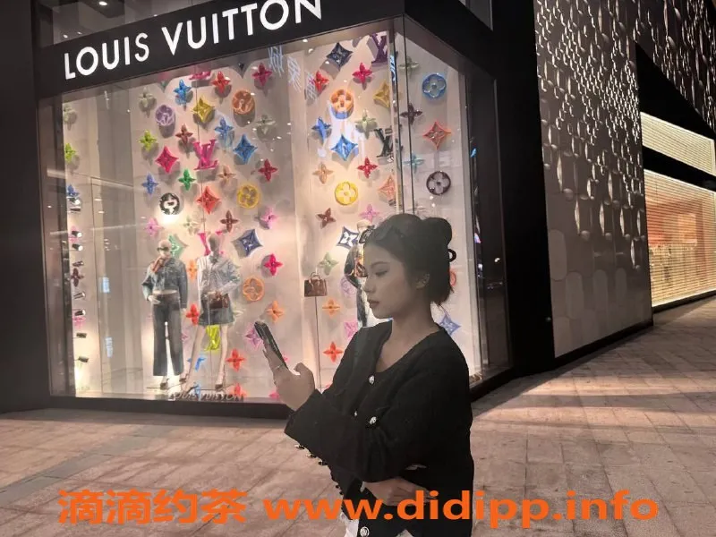 广州楼凤-花都嫩妹婷婷，700元一晚，视频验证