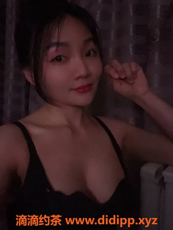 厦门楼凤-湖里开心丫头，26岁小只马会，半套400元