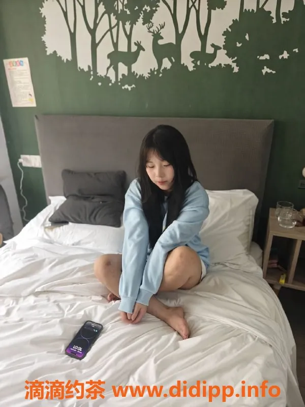 成都楼凤-成华区小鱼，17岁D奶妹子，超可爱服务