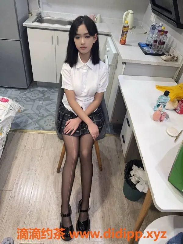 成都楼凤-成华区音音165cm清纯妹子，价格超实惠