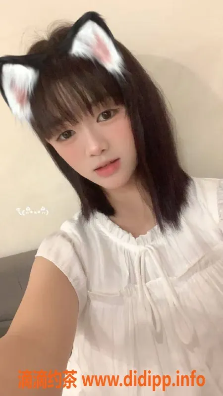 成都楼凤-成华区音音165cm清纯妹子，价格超实惠