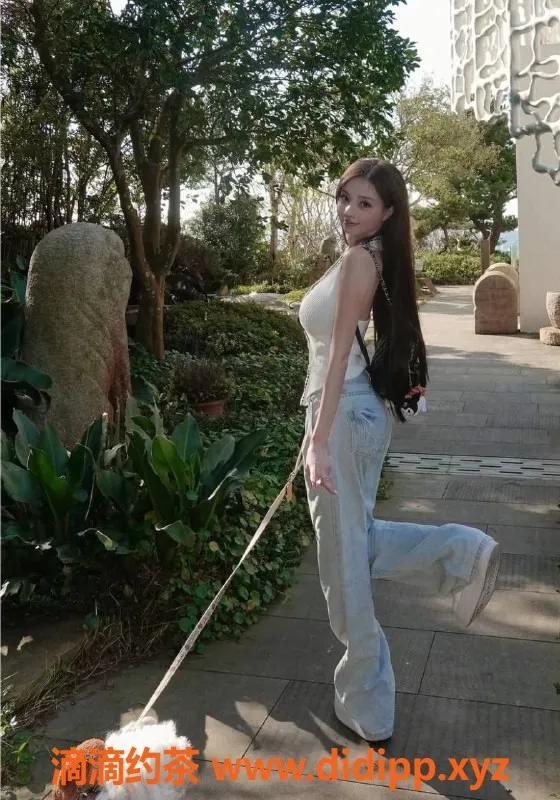 杭州上门服务-滨江18岁D杯美女，身高164，服务多样