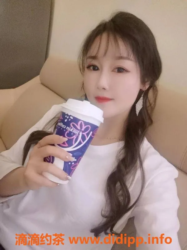 西安楼凤-九儿 25岁 165cm 51.5KG 专业服务 热情妩媚