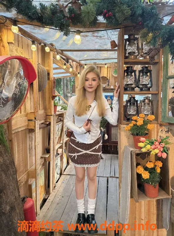 成都楼凤-锦江区贝拉，23岁163CM的御姐服务