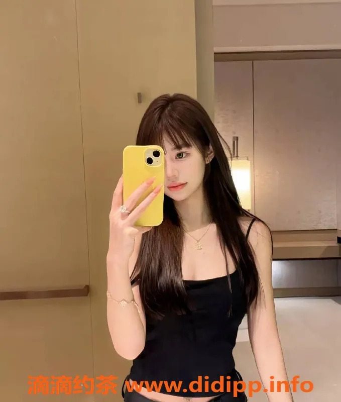 北京楼凤-三里屯嫩妹33，2000元开启激情服务