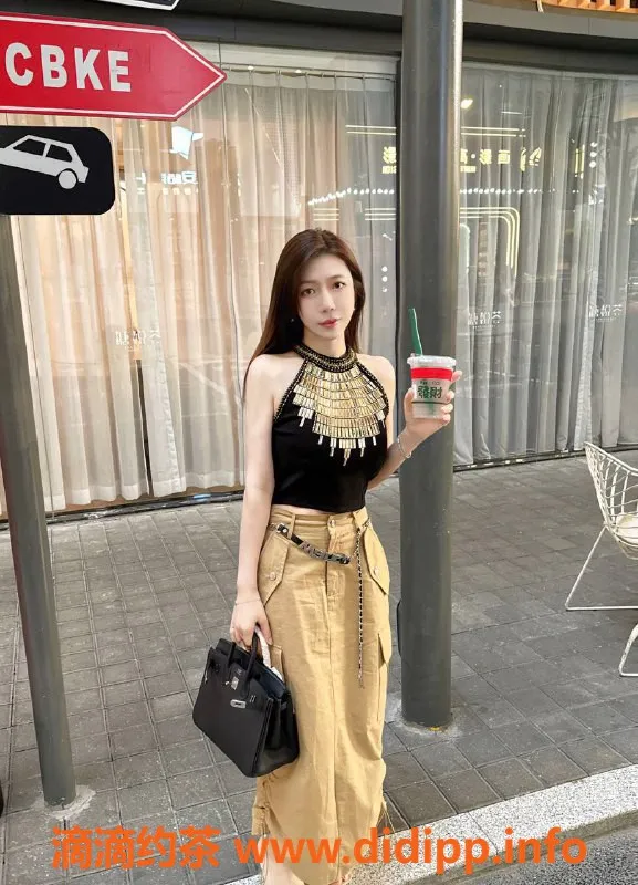 广州楼凤-天河正妹亦瑶视频验证，服务第一体验，1000元！