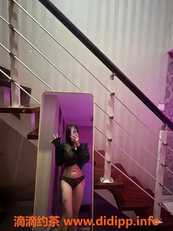 长沙楼凤-芙蓉区金贝儿，162cm 36D，双飞服务700起