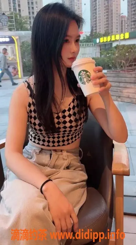 福州楼凤-福州月月老师，服务周到，价格亲民