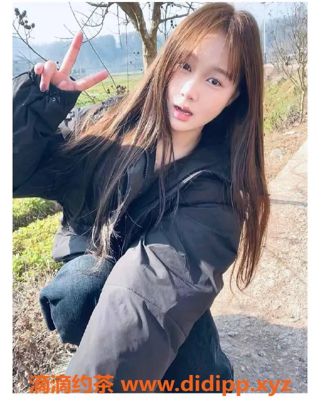 东莞楼凤-东莞小兰，25岁，身材火爆，提供多种服务