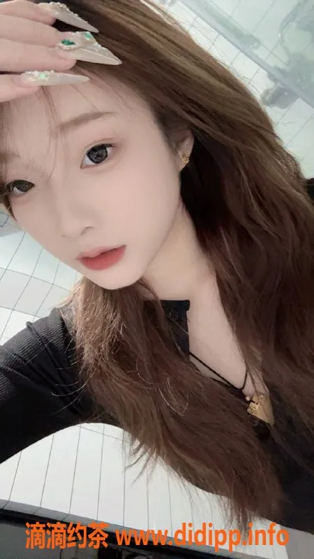 广州楼凤-番禺嫩妹小艺，700元超值体验