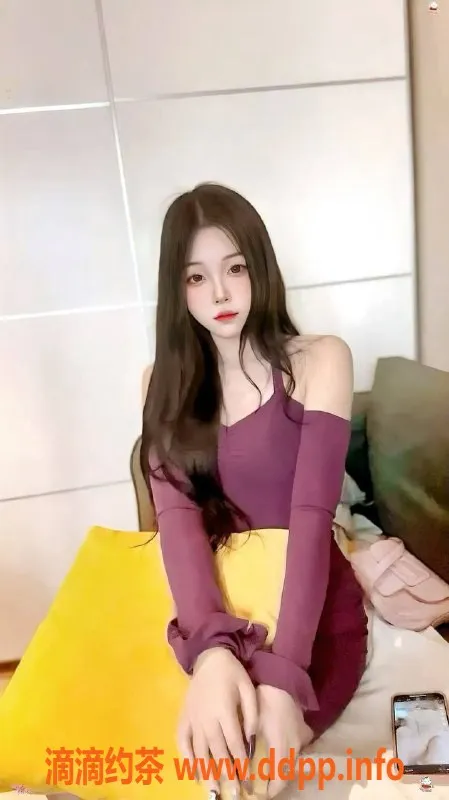 广州楼凤-天河嫩妹星星，700元体验舌吻服务！