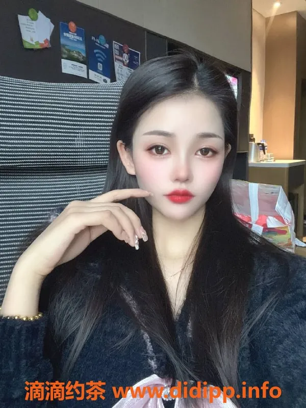 东莞楼凤资源信息,塘厦七七，22岁身高164，畅享多种服务