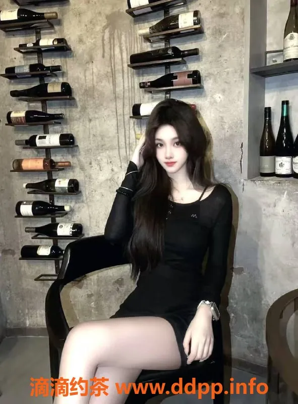 广州楼凤资源信息,海珠嫩妹小瑶，舌吻鸳鸯浴10P服务！