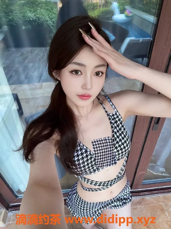 成都楼凤-金融城媛媛，172cm大长腿，800元50分钟