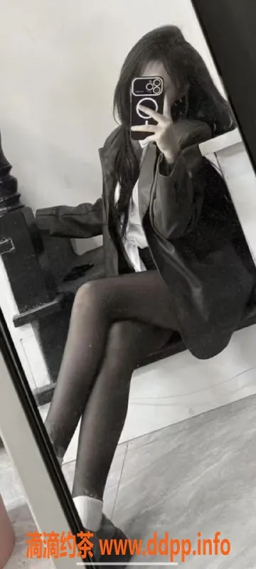 成都楼凤资源信息,牛口市嫩妹莉莉安，超好聊天，6P服务推荐