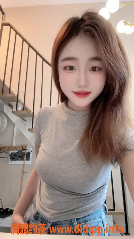 广州楼凤-佛山桂城小糖果，800起蛇吻服务等你体验