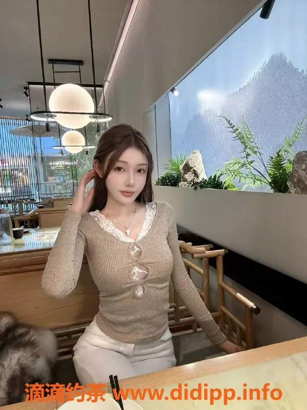 上海楼凤-浦东小米，172cm C罩杯，1300元开干！