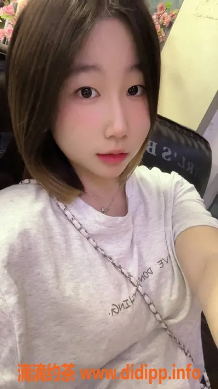 广州上门服务-珠江新城小奶子，700元上门服务