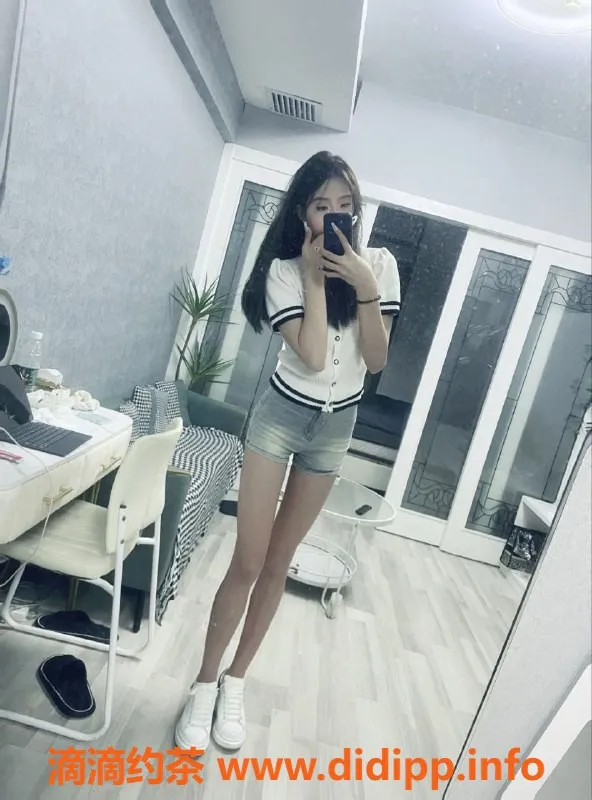 厦门楼凤-思明区电报老师笑笑，服务优质！