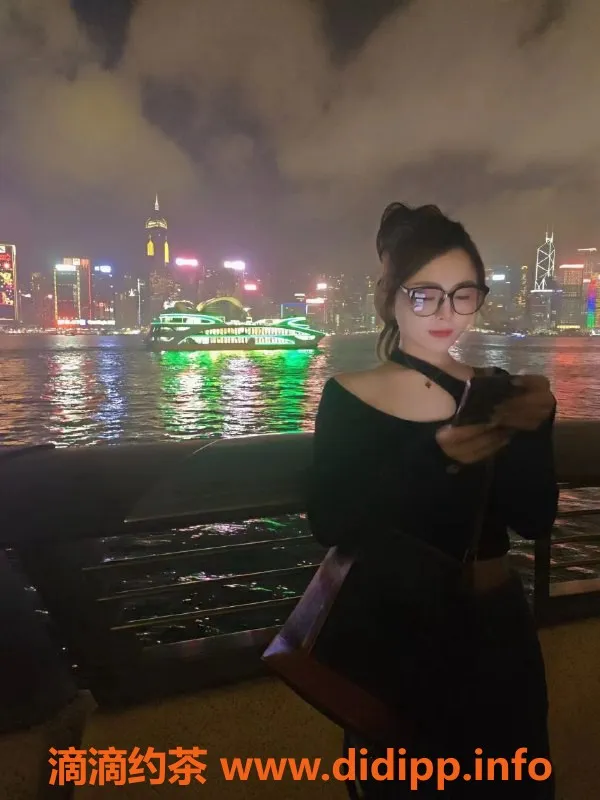 深圳楼凤-宝安甜甜，800元私密服务等你来体验