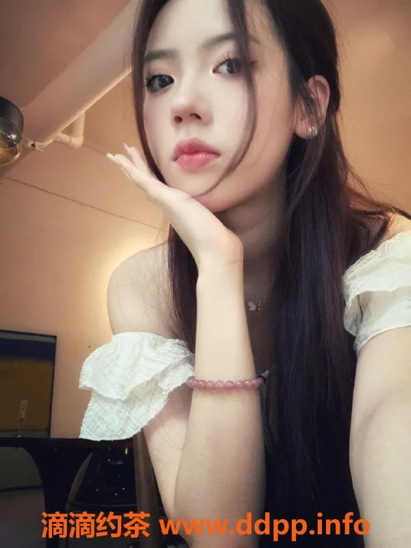 广州楼凤-天河御姐黄怡，7P夜课服务等你来体验！