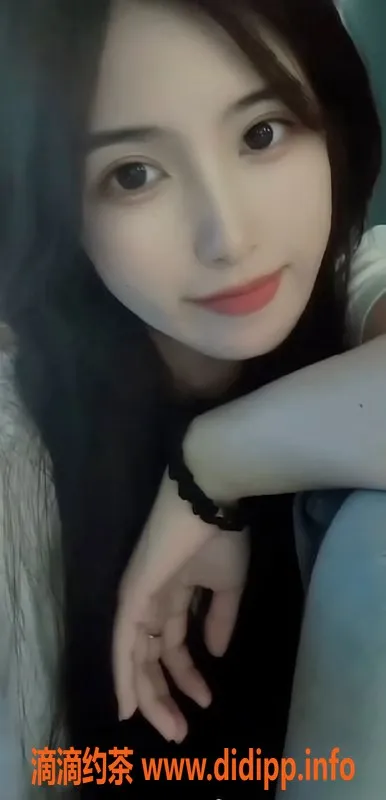 广州楼凤-天河御姐芊沐，13P大胸舌吻等你体验！