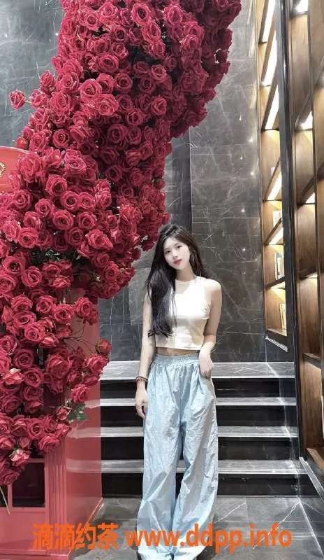 广州楼凤-天河御姐芊沐，13P大胸舌吻等你体验！