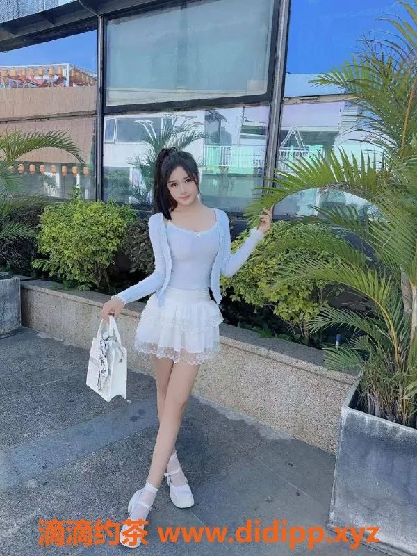 杭州楼凤-上城彤彤，167cm、54kg、900元起，初恋感服务！