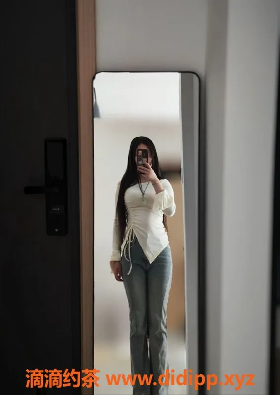 成都上门服务-成华区嫩妹苏苏，颜值在线，600元上门服务