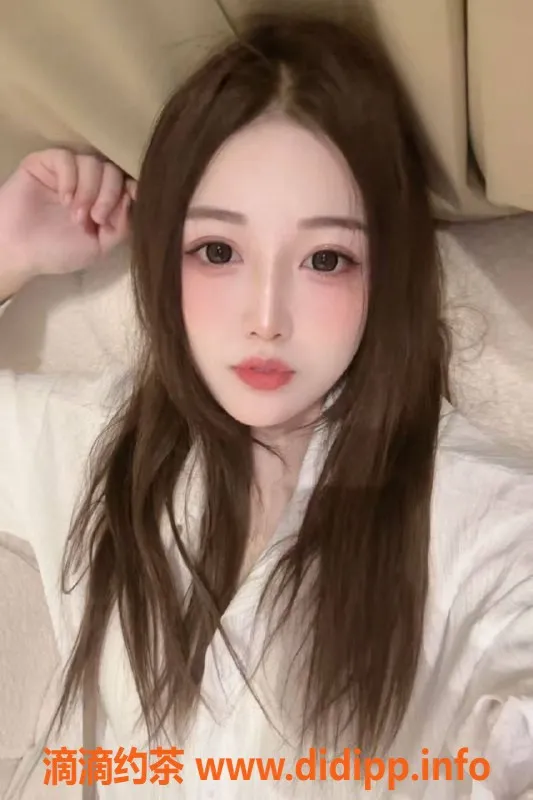 杭州楼凤-上城可爱女孩布丁，21岁，160cm，健身87斤