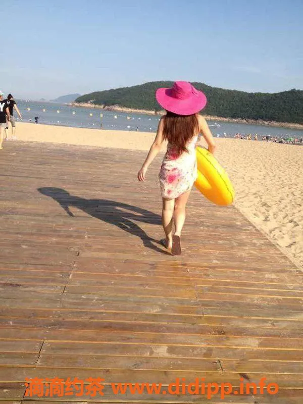 北京楼凤-朝阳梦梦，28岁168cm，600元超值服务