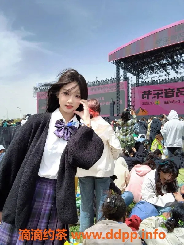 杭州楼凤资源信息,上城嫩妹小葵 1200元热吻服务等你来约