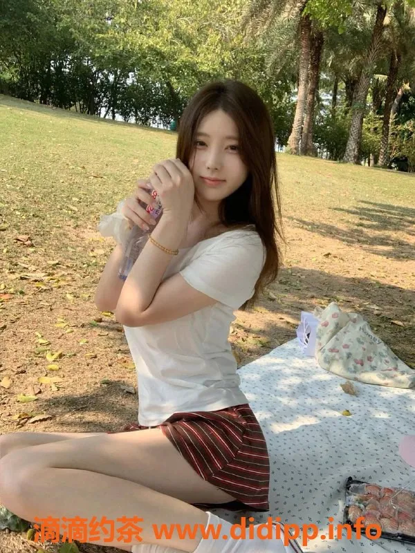 杭州上门服务-沈梦琪｜19岁上城学妹，166cm瘦小可人，服务恣意多样