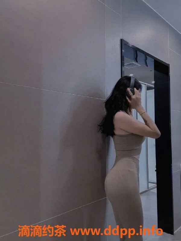 成都spa会所-27岁妃菲，春熙路陪浴推荐，评分8.8分