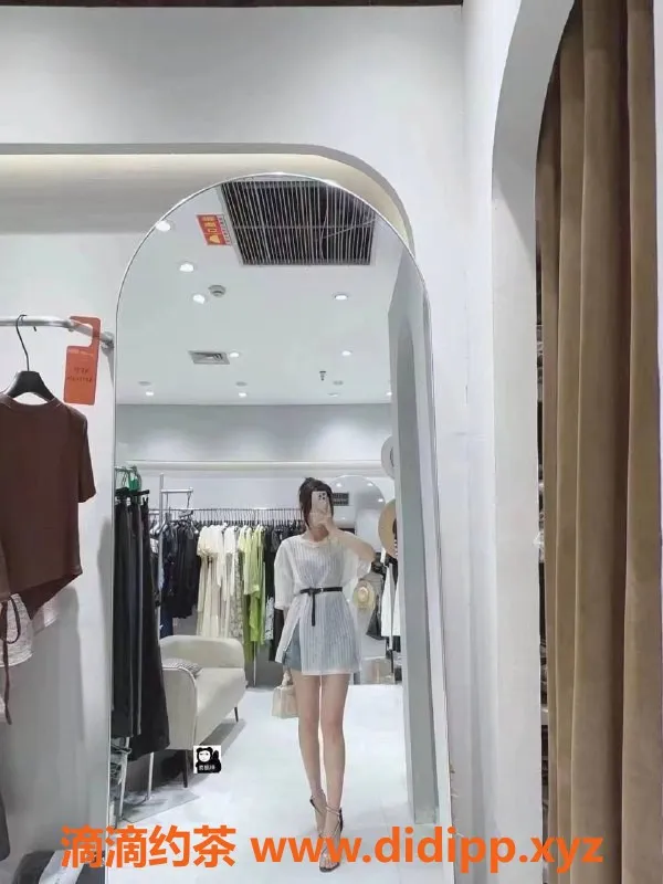 广州楼凤-佛山小书婷：700起蛇吻服务，真实体验分享