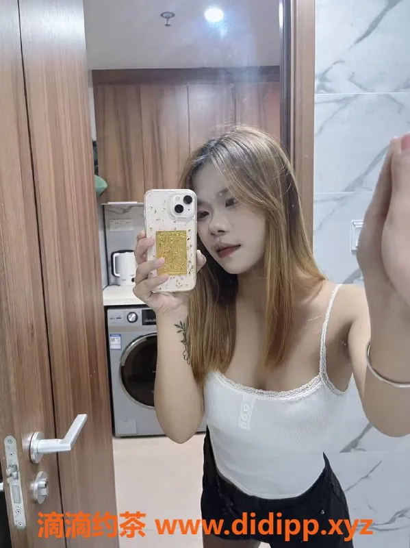 成都楼凤-成华区#巧儿，嫩妹气质，500p/60分钟，真人超赞！