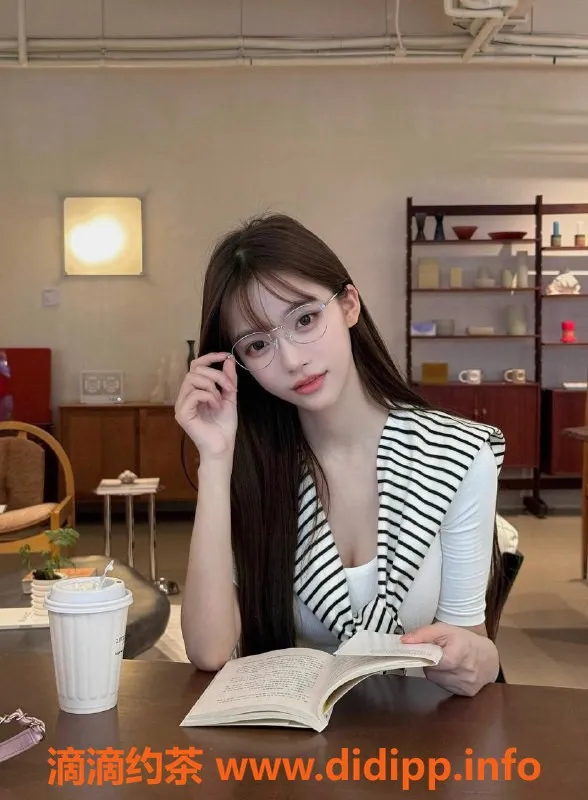 杭州上门服务-橙橙，19岁上门服务，165cm C+美少女