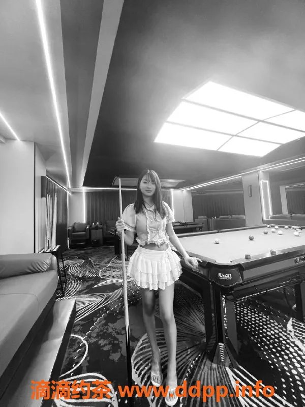 广州楼凤-白云金沙洲小妍，8P嫩妹夜课等你来享受